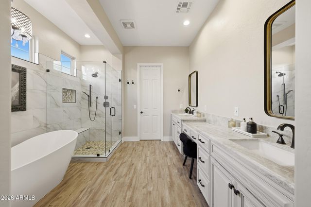 266 E LADDOOS Avenue, Queen Creek, AZ 85140