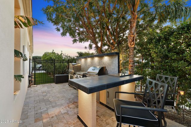 266 E LADDOOS Avenue, Queen Creek, AZ 85140