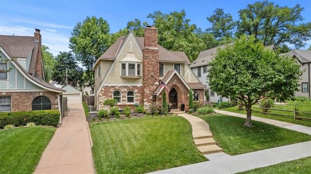646 W 70th Terrace, Kansas City, MO 64113