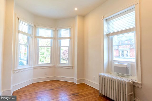 815 S 49TH ST, Philadelphia, PA 19143