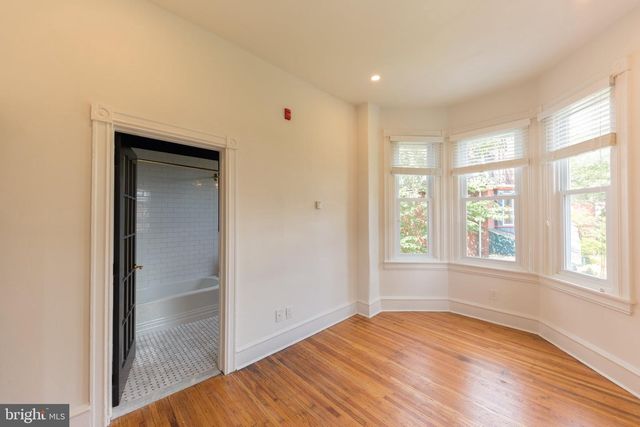 815 S 49TH ST, Philadelphia, PA 19143