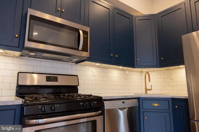 815 S 49TH ST, Philadelphia, PA 19143