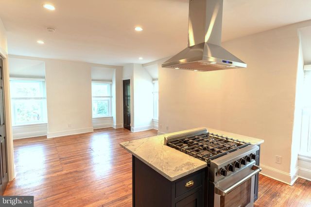 815 S 49TH ST, Philadelphia, PA 19143