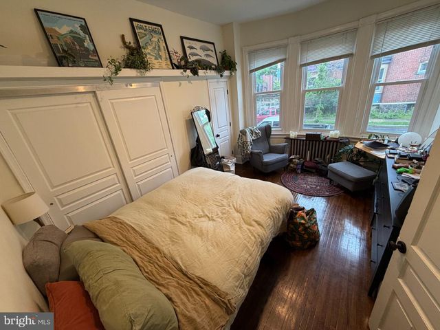 815 S 49TH ST, Philadelphia, PA 19143