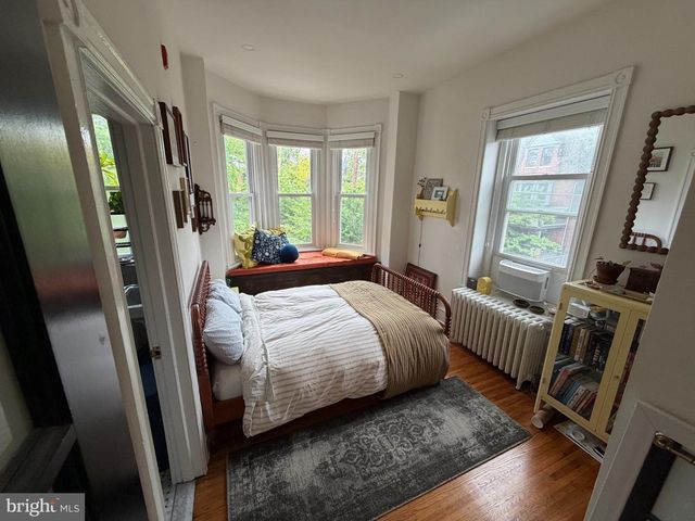815 S 49TH ST, Philadelphia, PA 19143