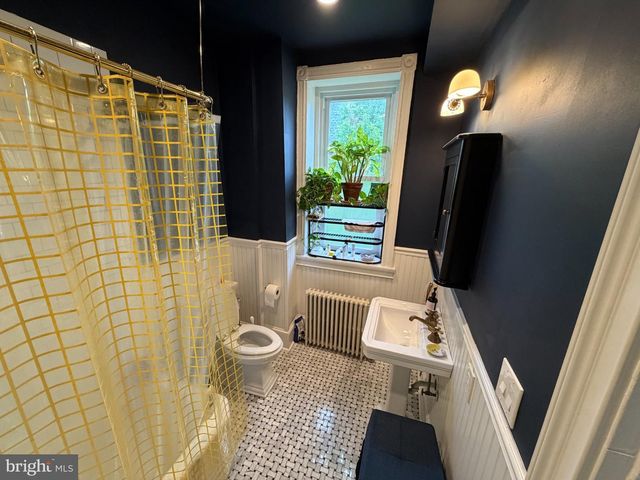 815 S 49TH ST, Philadelphia, PA 19143