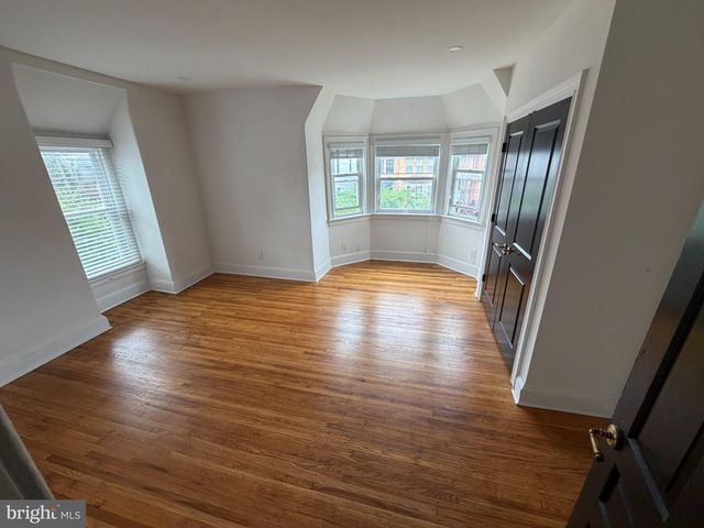 815 S 49TH ST, Philadelphia, PA 19143