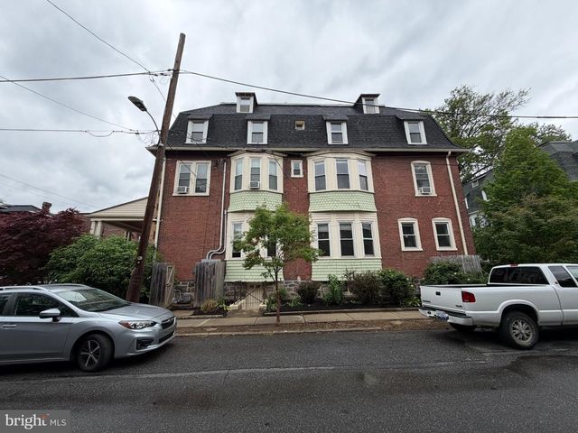 815 S 49TH ST, Philadelphia, PA 19143