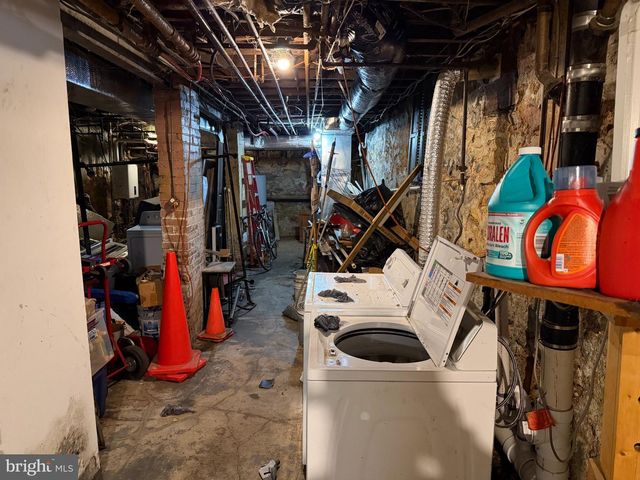 815 S 49TH ST, Philadelphia, PA 19143