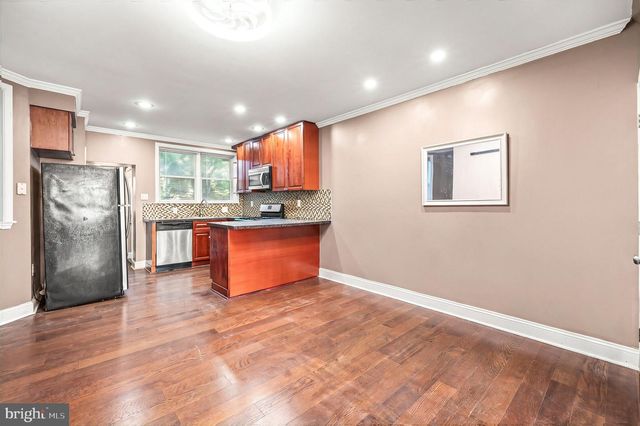1828 DALLAS ST, Philadelphia, PA 19126