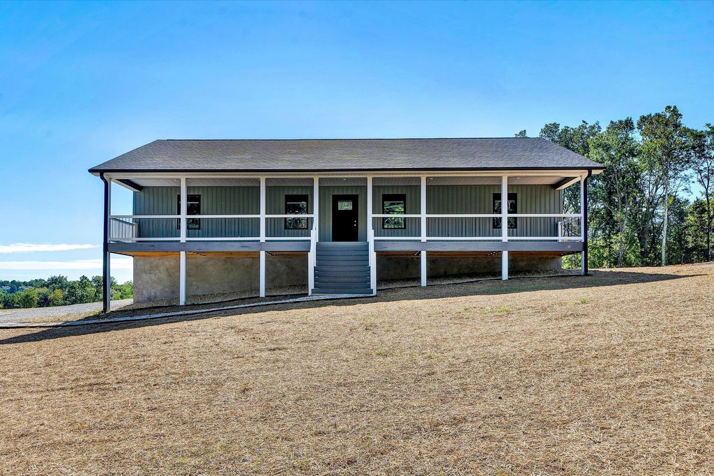 1884 Skinnell Mill RD, Bedford, VA 24523