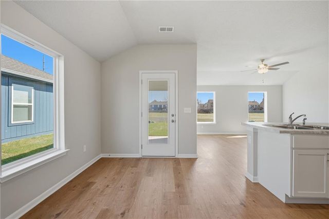 588 W Bluebird Street, Gardner, KS 66030