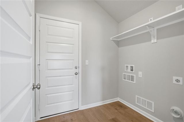 588 W Bluebird Street, Gardner, KS 66030