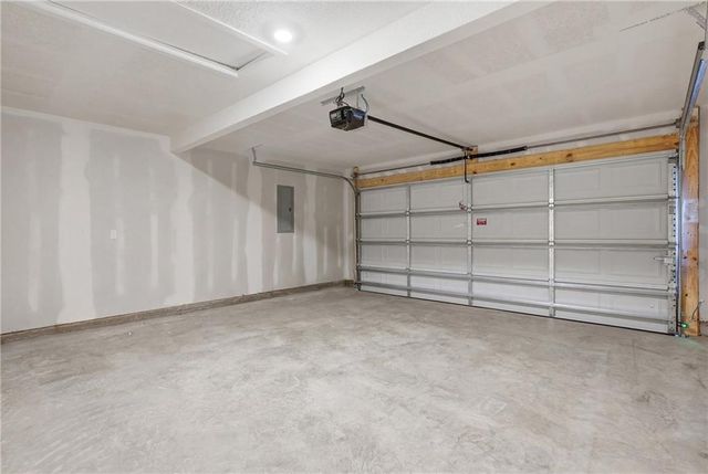 588 W Bluebird Street, Gardner, KS 66030
