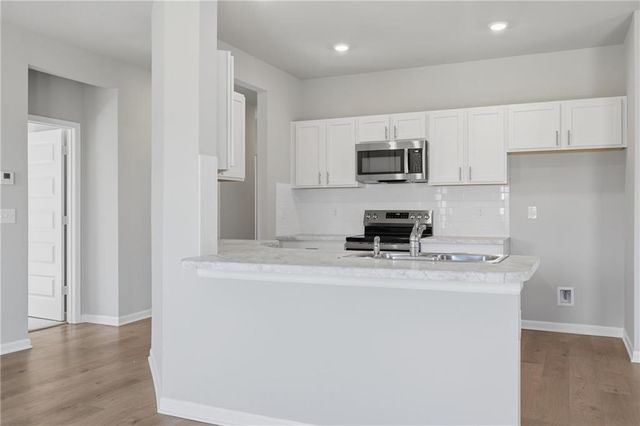 588 W Bluebird Street, Gardner, KS 66030