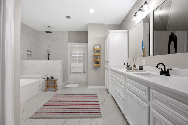 129 Fluorite Court, Huntsville, TX 77340