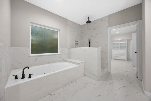 129 Fluorite Court, Huntsville, TX 77340