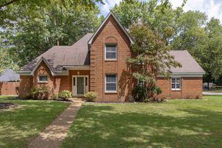 10294 EAGLE CREEK CV, Collierville, TN 38017