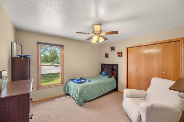 1405 W Jefferson Street, Winterset, IA 50273