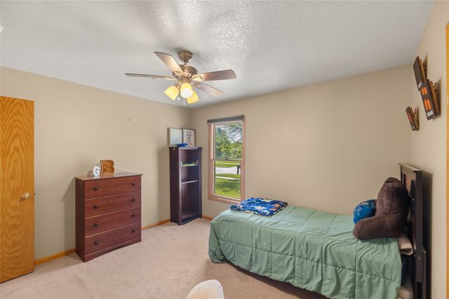 1405 W Jefferson Street, Winterset, IA 50273
