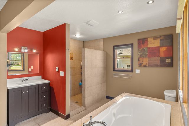 1405 W Jefferson Street, Winterset, IA 50273