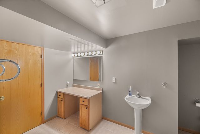 1405 W Jefferson Street, Winterset, IA 50273