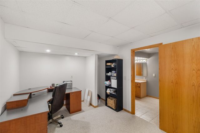1405 W Jefferson Street, Winterset, IA 50273