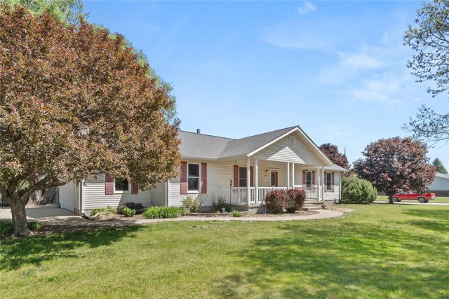 1405 W Jefferson Street, Winterset, IA 50273