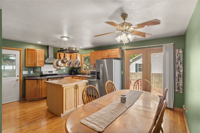 1405 W Jefferson Street, Winterset, IA 50273