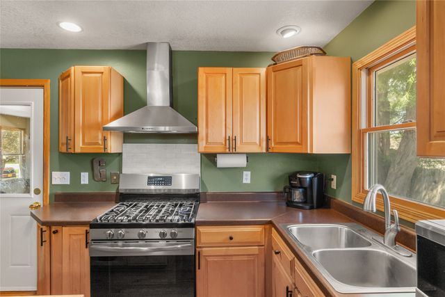 1405 W Jefferson Street, Winterset, IA 50273