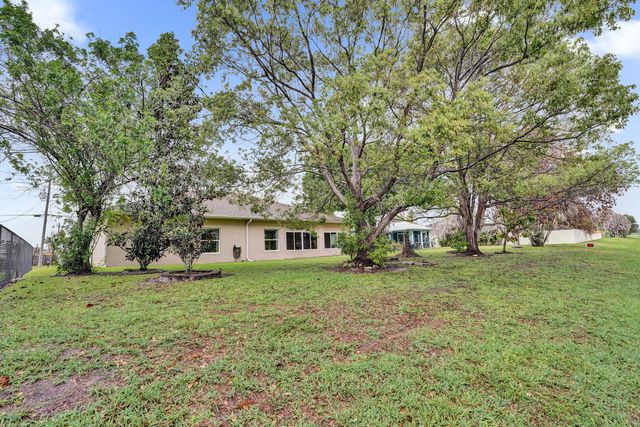 5825 NW Zenith Drive, Port St. Lucie, Port St Lucie, FL 34986