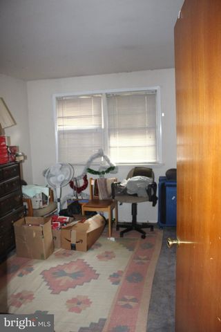 222 OGDEN STATION RD, Deptford, NJ 08096
