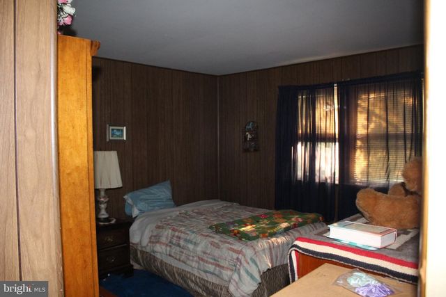 222 OGDEN STATION RD, Deptford, NJ 08096