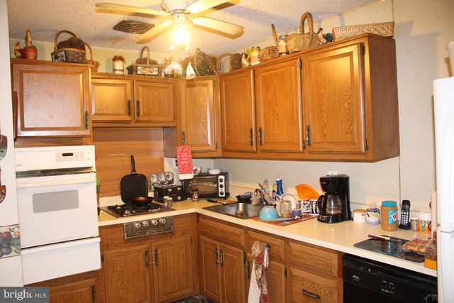 222 OGDEN STATION RD, Deptford, NJ 08096