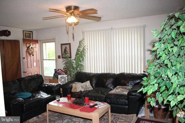 222 OGDEN STATION RD, Deptford, NJ 08096