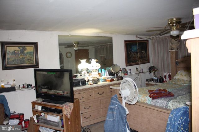 222 OGDEN STATION RD, Deptford, NJ 08096