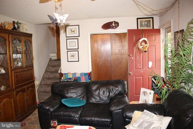 222 OGDEN STATION RD, Deptford, NJ 08096