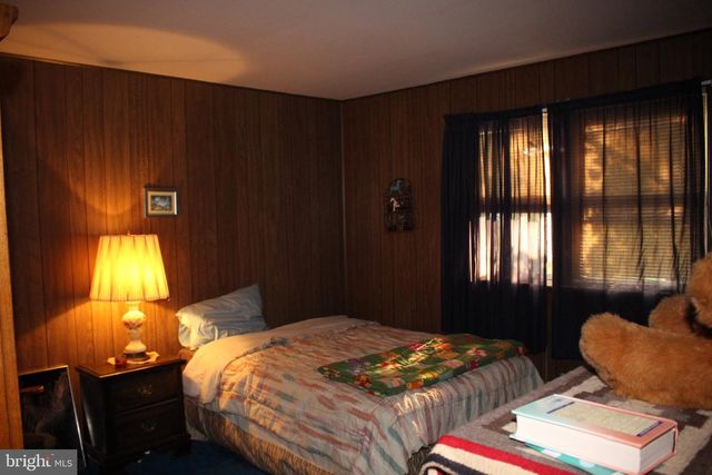222 OGDEN STATION RD, Deptford, NJ 08096
