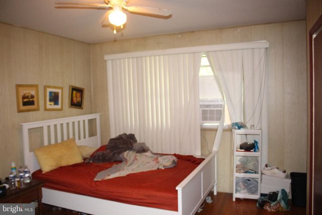222 OGDEN STATION RD, Deptford, NJ 08096