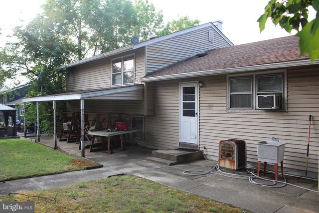 222 OGDEN STATION RD, Deptford, NJ 08096