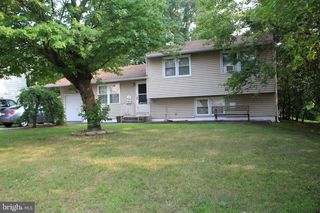 222 OGDEN STATION RD, Deptford, NJ 08096