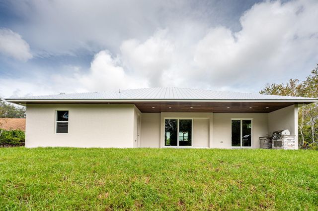 2401 River Branch Drive, Fort Pierce, FL 34981