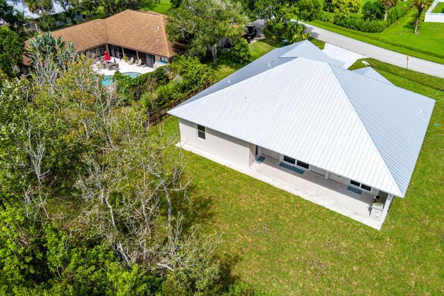 2401 River Branch Drive, Fort Pierce, FL 34981