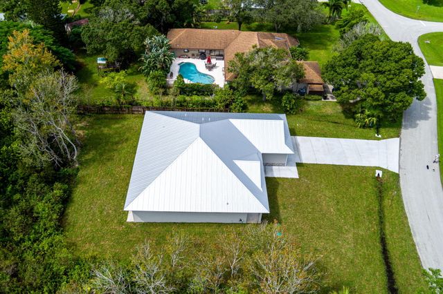 2401 River Branch Drive, Fort Pierce, FL 34981