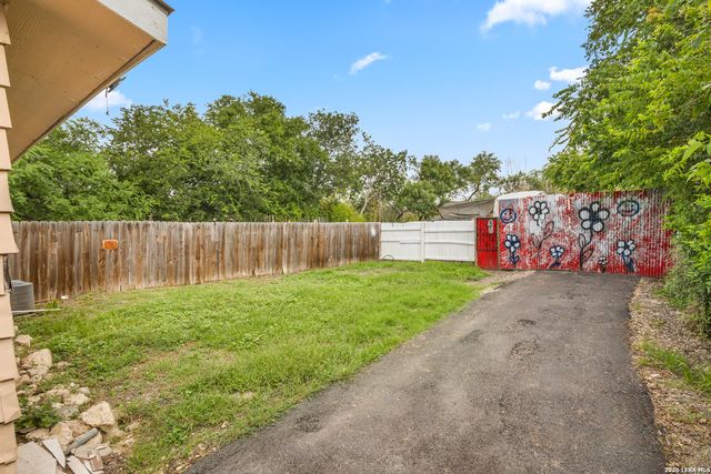 759 AVONDALE AVE, San Antonio, TX 78223