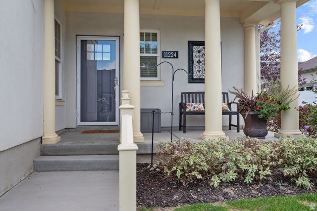 11224 S JONAGOLD DR, South Jordan, UT 84009
