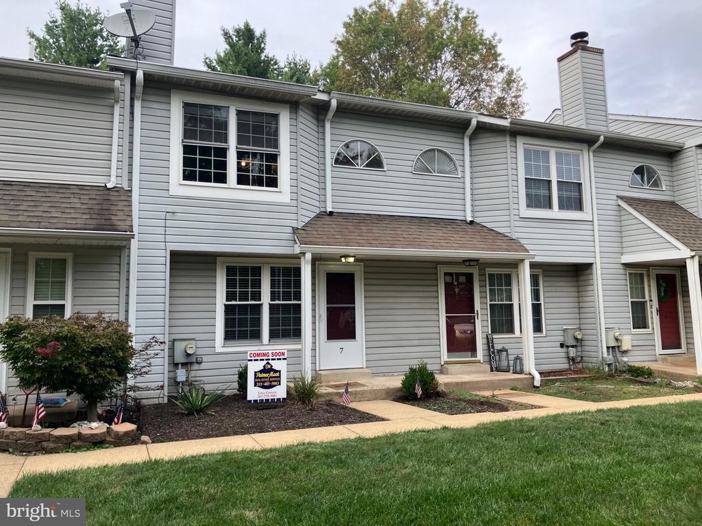 7 PARKVIEW, HOLLAND, PA 18966 — photo 2