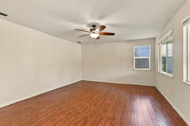 548 Watercolor Ln, West Sacramento, CA 95605