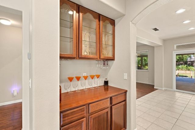 548 Watercolor Ln, West Sacramento, CA 95605
