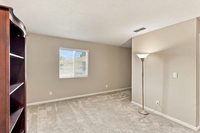 548 Watercolor Ln, West Sacramento, CA 95605